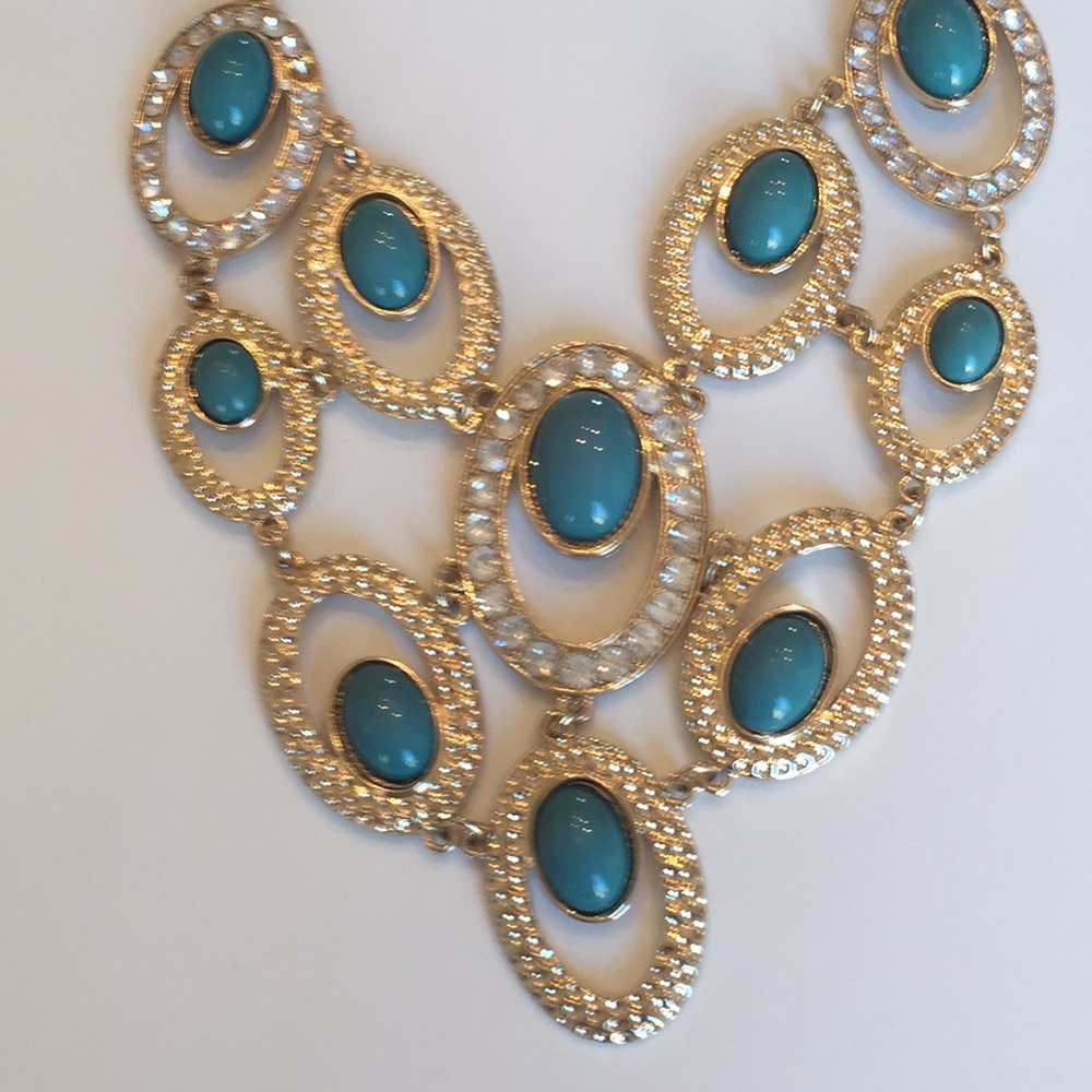 New Etc! Faux Gold, Jade, and Crystals Necklace